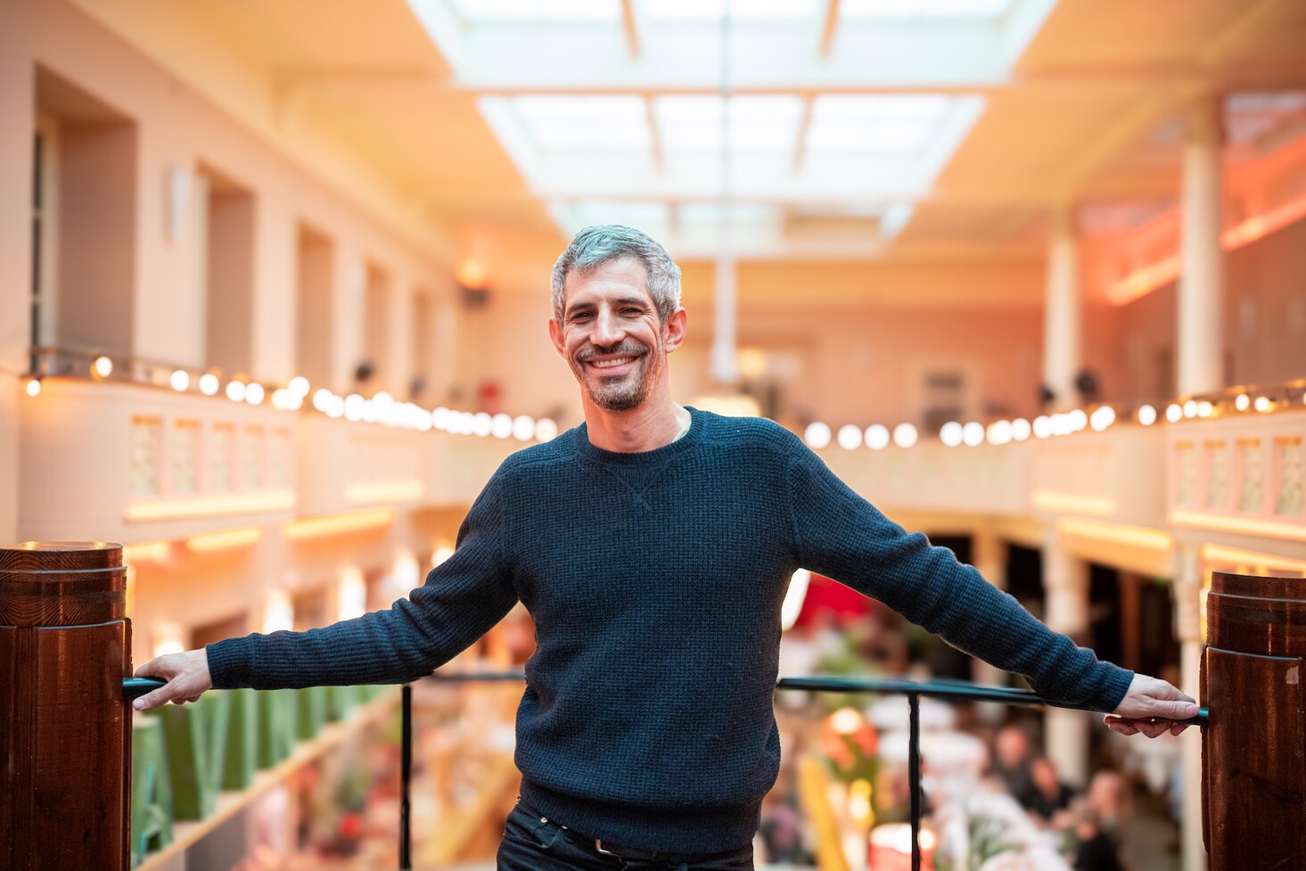 Gregory Kershaw Margassa Senaatintorin äärellä. © Mari Mur