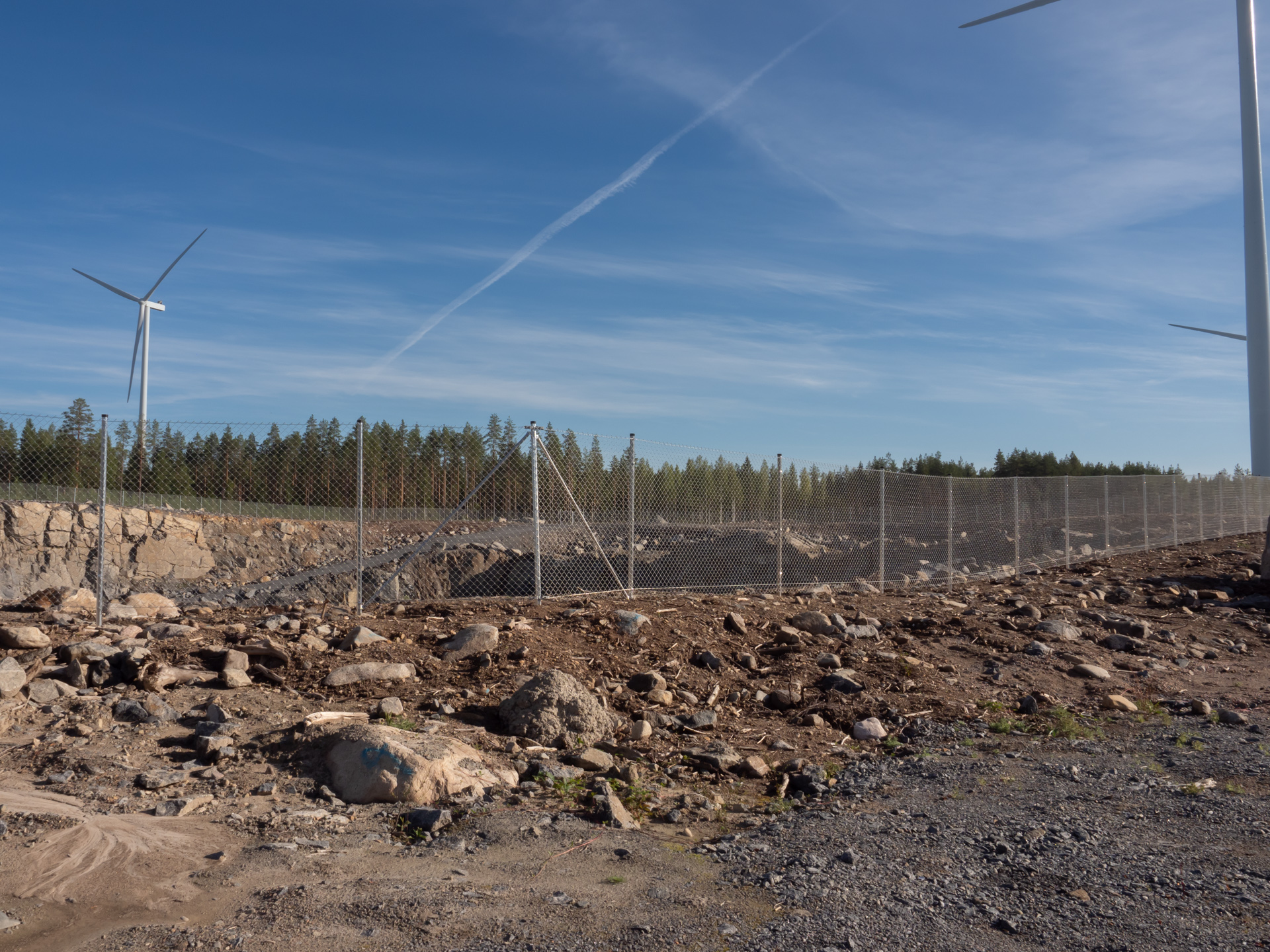 Tuulivoimarakentamista Haapajärven Pajuperänkankaalla.